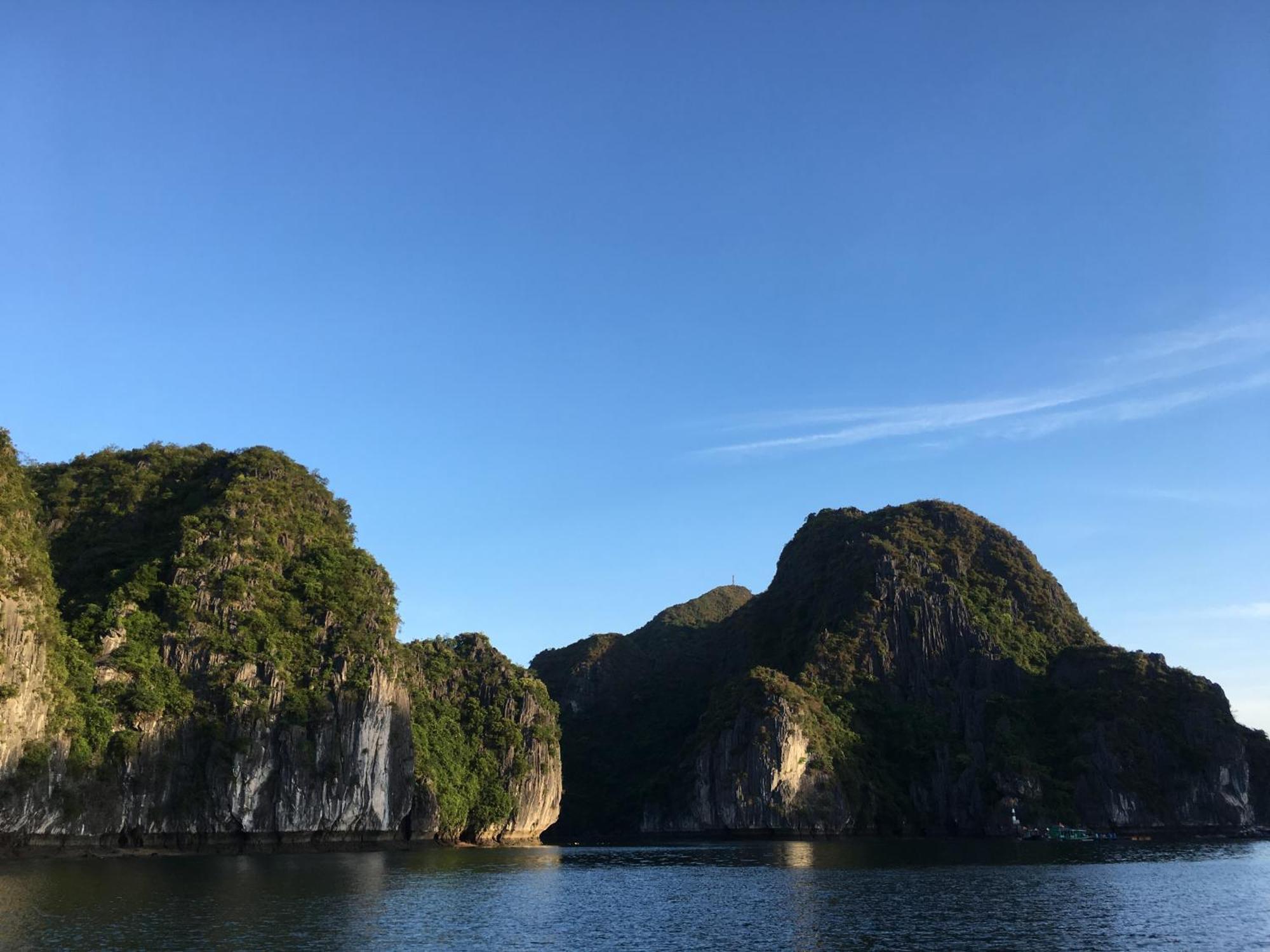 Cat Ba Bay Cruises Hotel Dong Khe Sau Ngoại thất bức ảnh