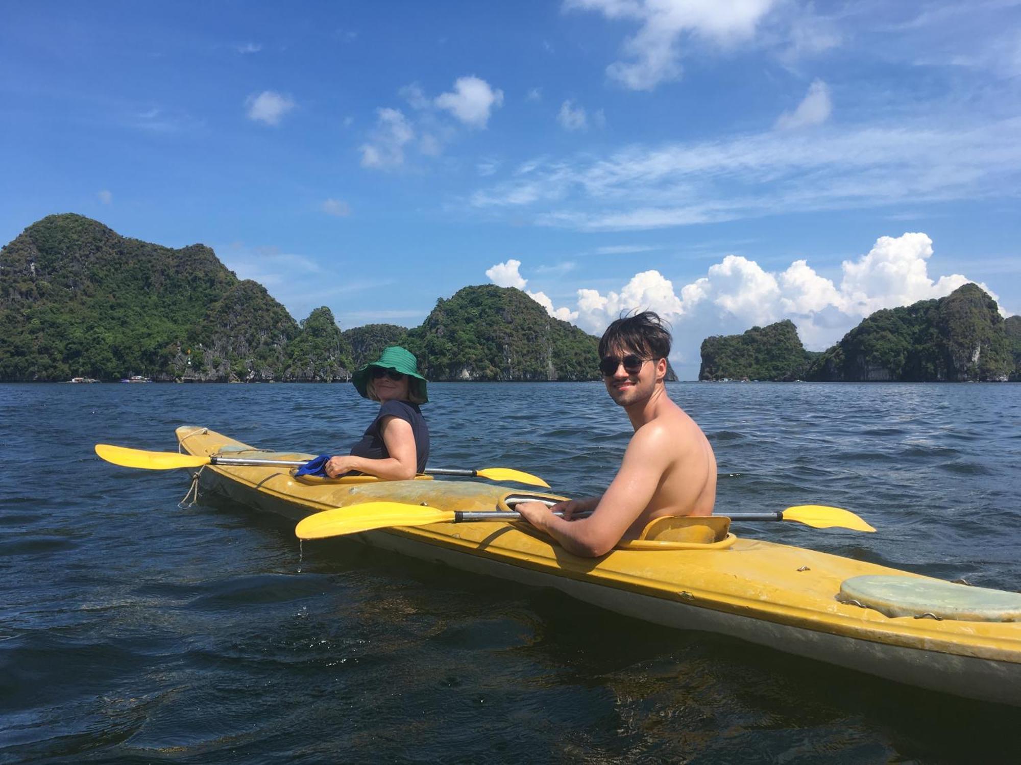 Cat Ba Bay Cruises Hotel Dong Khe Sau Ngoại thất bức ảnh