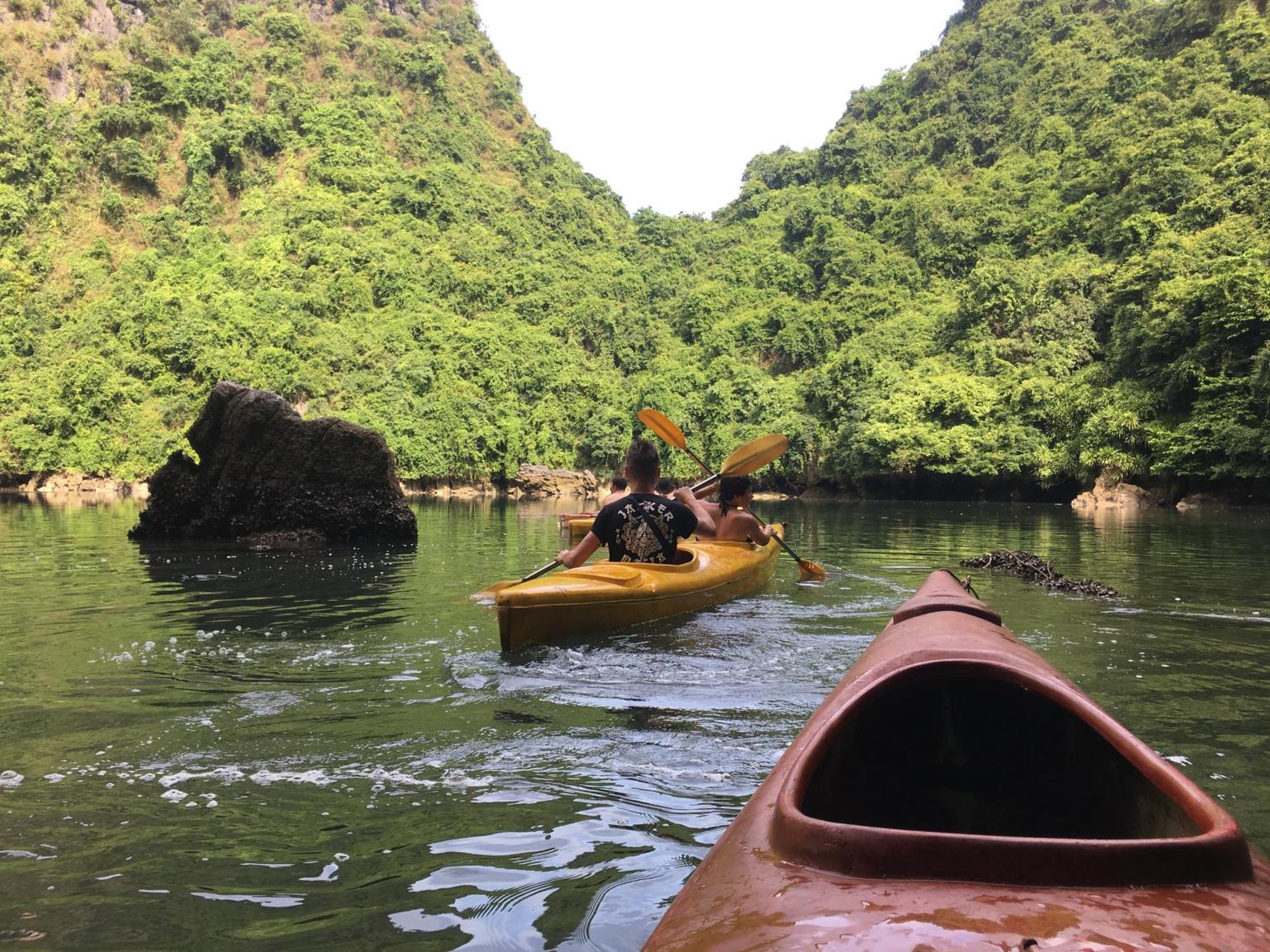 Cat Ba Bay Cruises Hotel Dong Khe Sau Ngoại thất bức ảnh